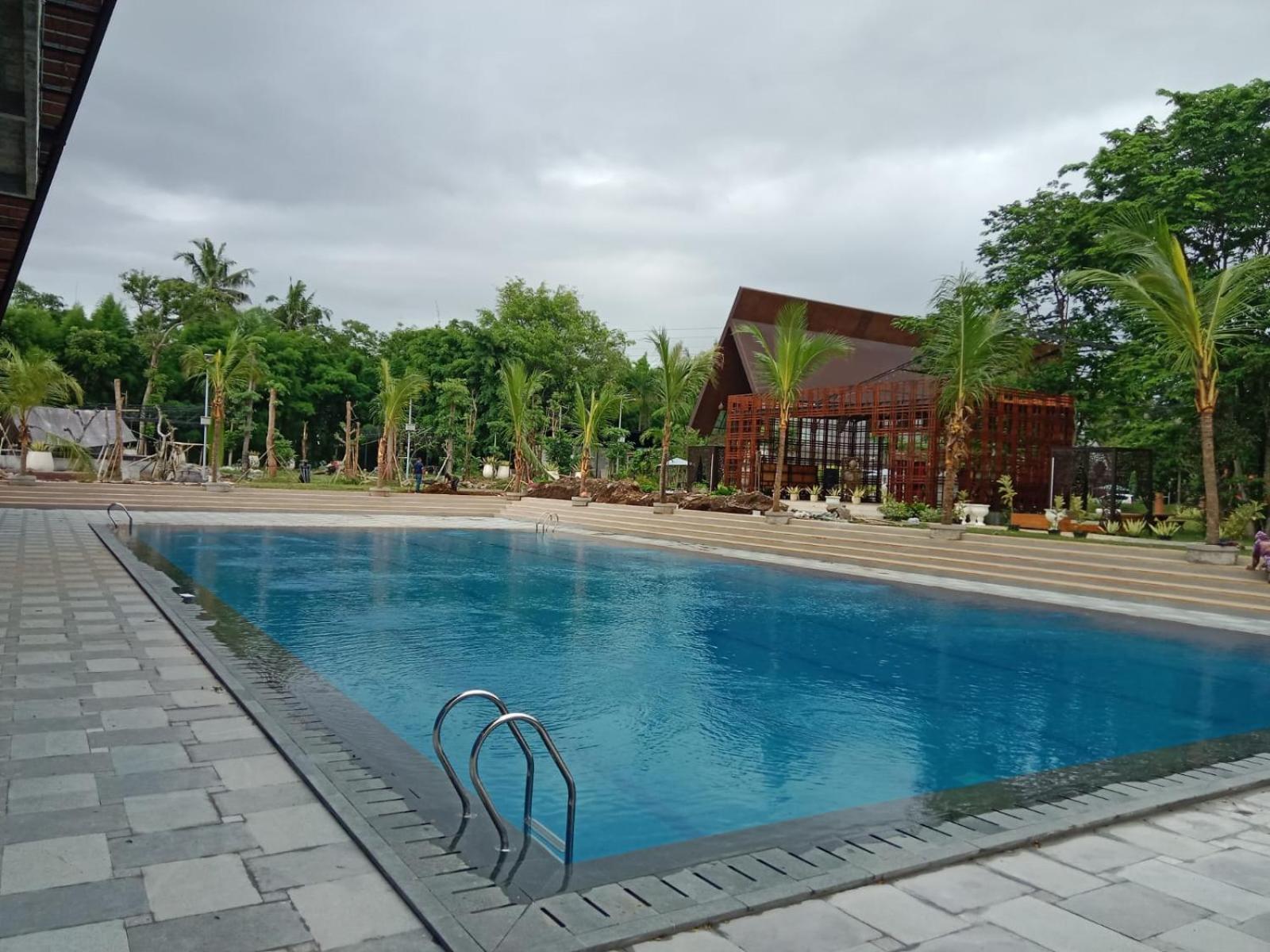 Wyndham Garden Yogyakarta Hotel Conference & Action Park سليمان المظهر الخارجي الصورة