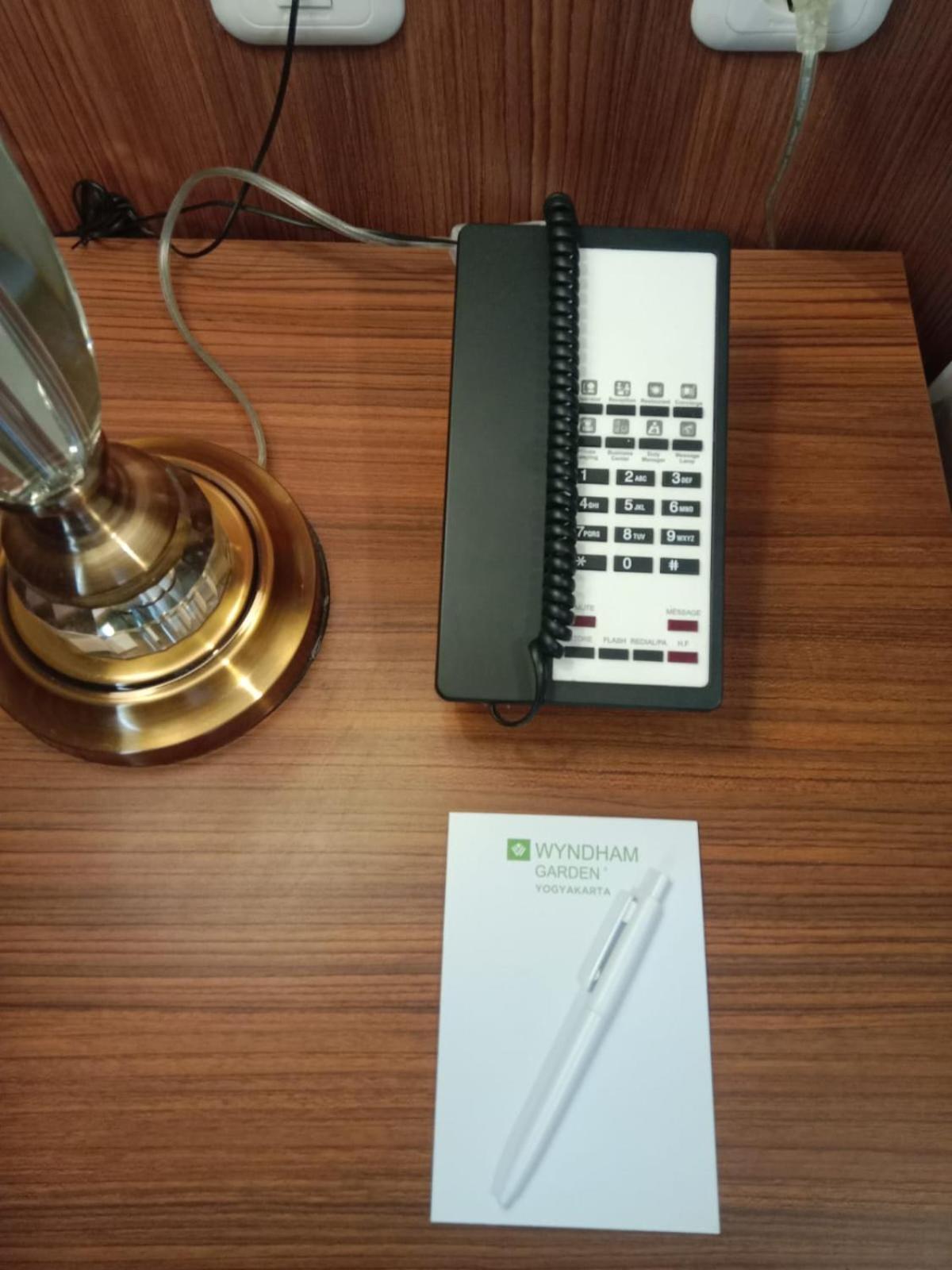 Wyndham Garden Yogyakarta Hotel Conference & Action Park سليمان المظهر الخارجي الصورة