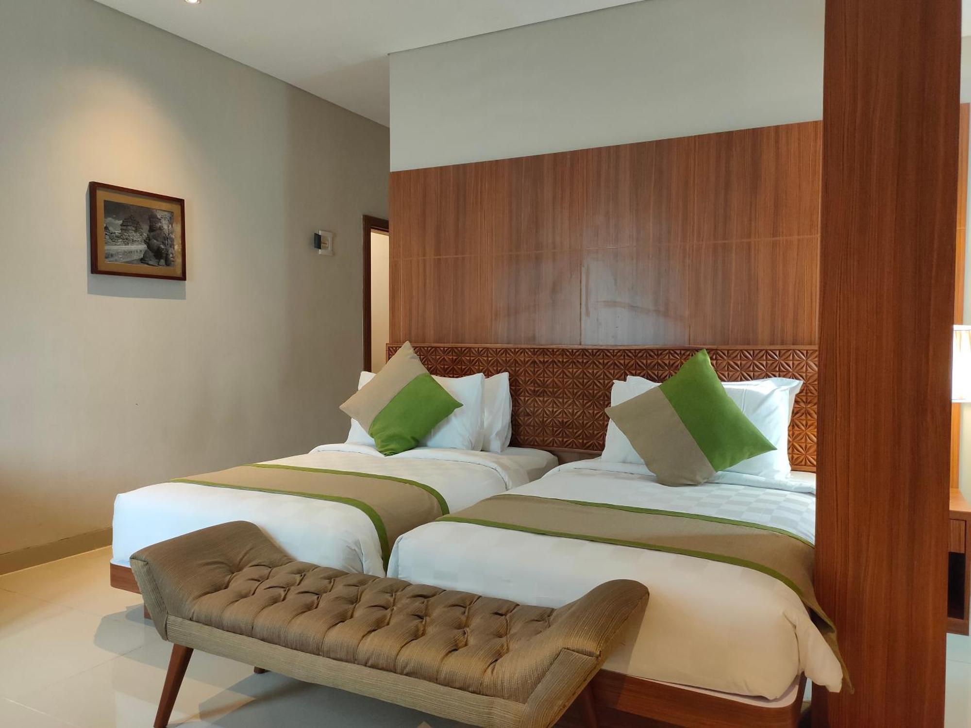 Wyndham Garden Yogyakarta Hotel Conference & Action Park سليمان المظهر الخارجي الصورة